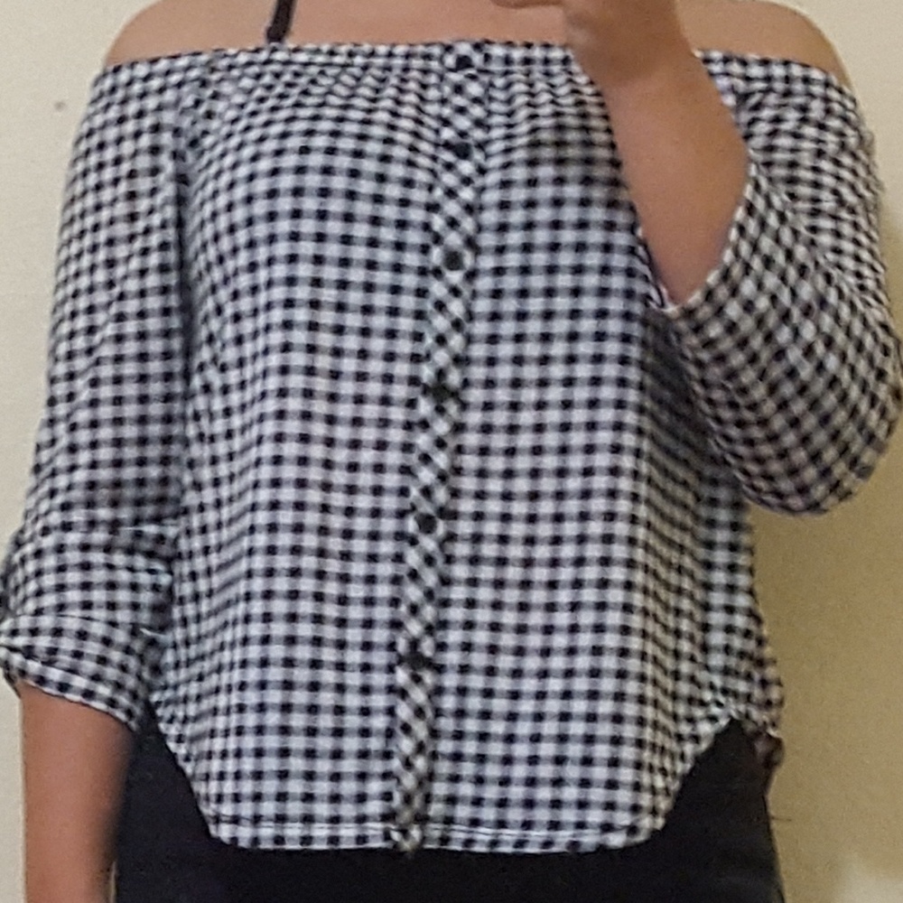 Off-shoulder top